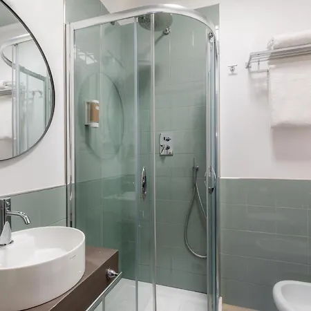 ホテル Urban Garden 3*