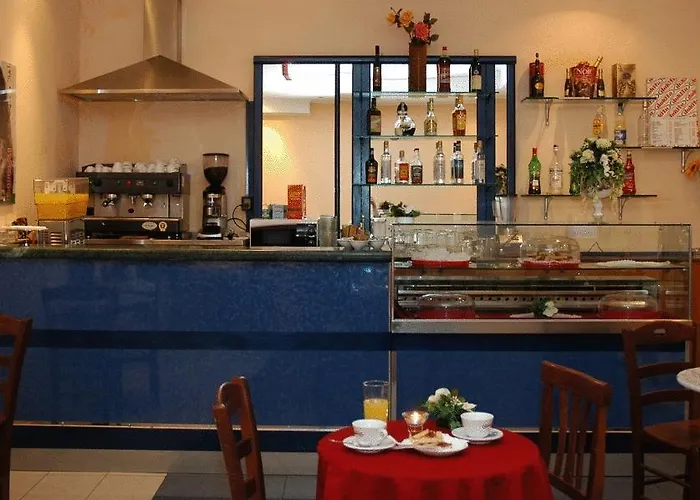 Urban Garden Hotel 3*